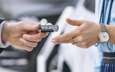 Avanza proyecto de ley que incorpora a las automotoras como sujetos obligados